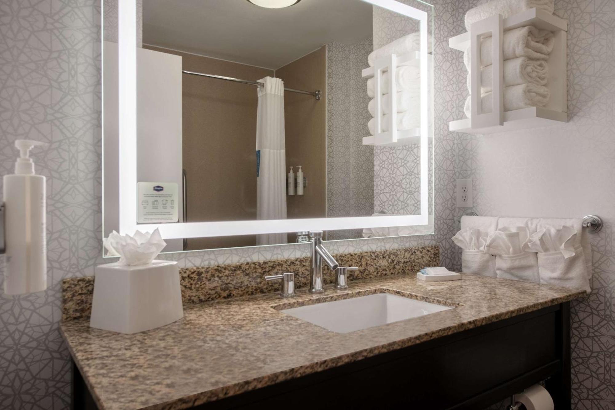 Hampton Inn & Suites Harvey Exteriér fotografie