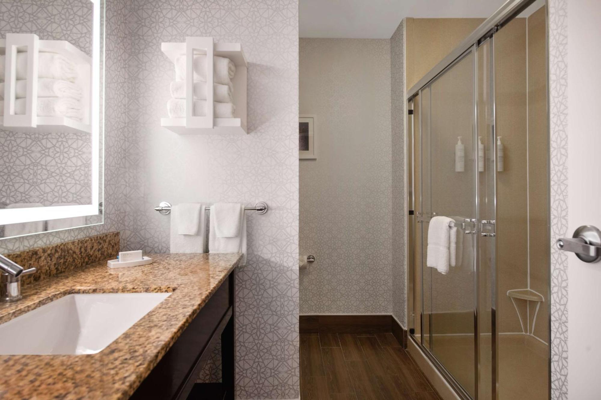 Hampton Inn & Suites Harvey Exteriér fotografie