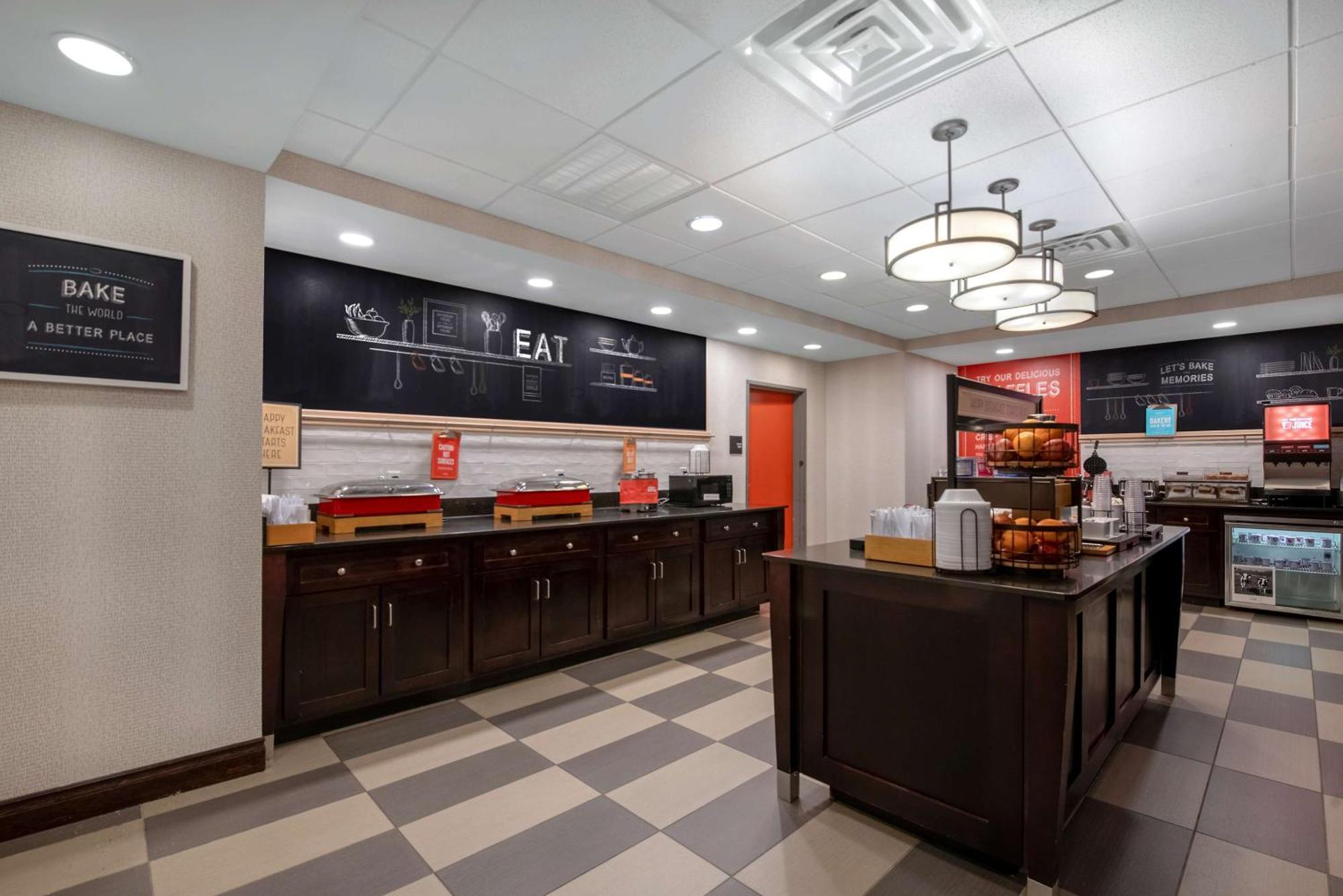 Hampton Inn & Suites Harvey Exteriér fotografie